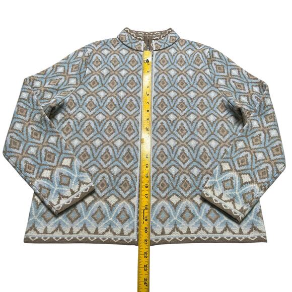 Pendleton 100% Merino Wool Cardigan Sweater Zip Front Pattern Size Medium VTG - Picture 5 of 10